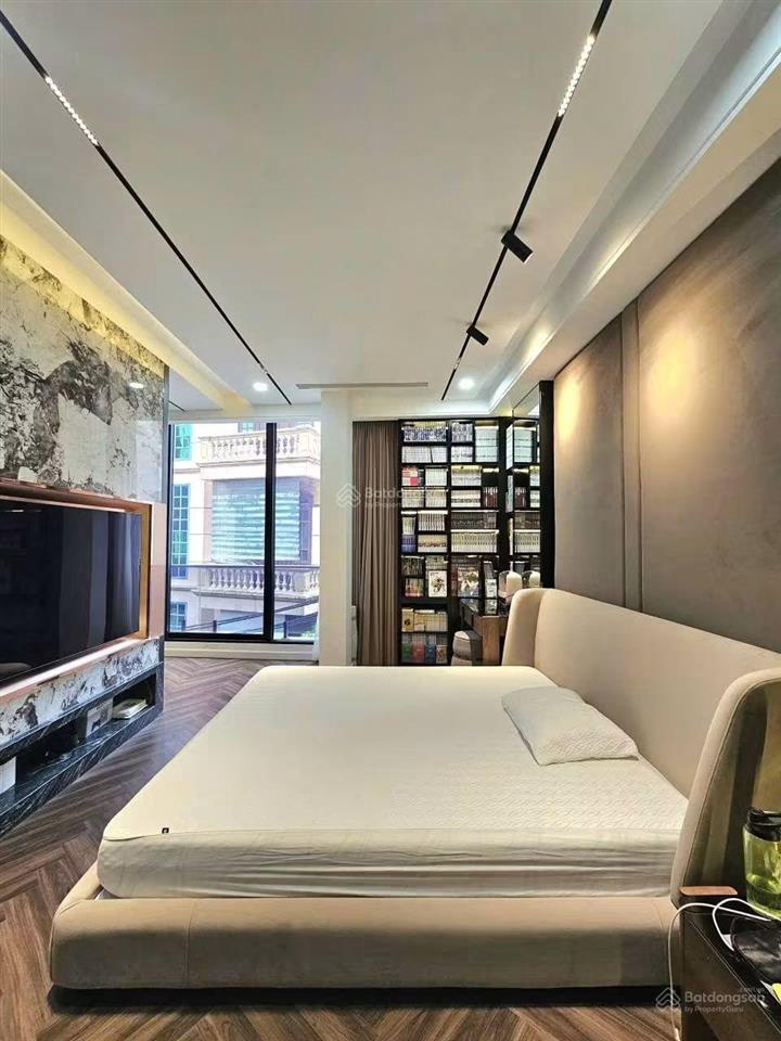Bán nhà phố đào tấn 60m2, 6 tầng thang máy, ô tô tránh, mặt tiền 6 mét, giá 26 tỷ