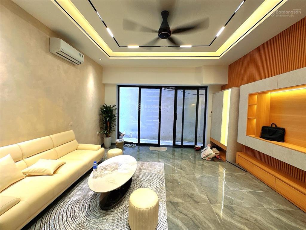 Bán nhà xuân đỉnh ngõ 435, dt 36m2, 5 tầng, mặt tiền 4m, giá 8,8 tỷ, nhà mới, thang máy
