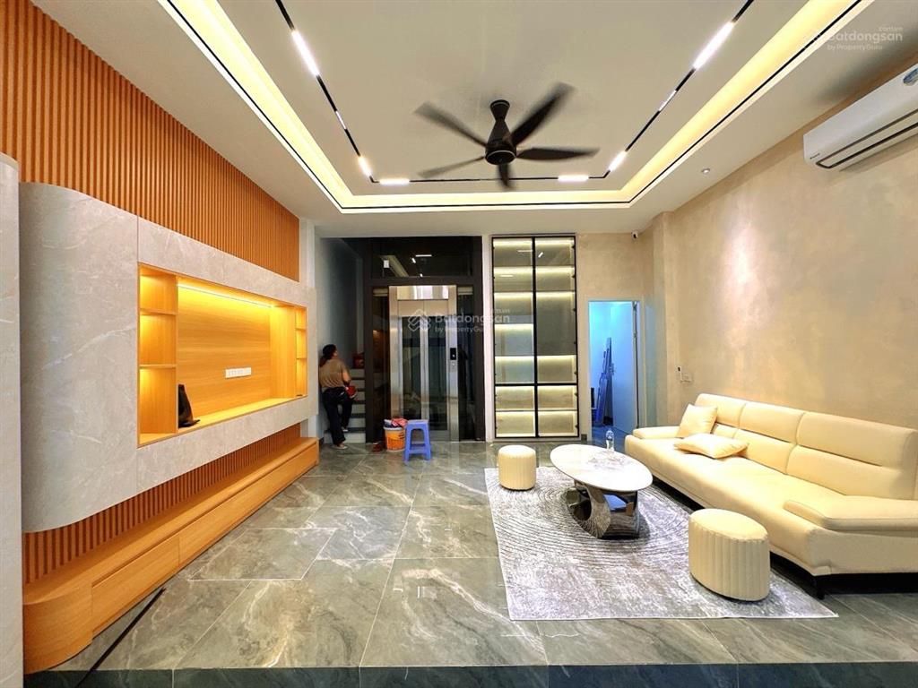 Bán nhà xuân đỉnh ngõ 435, dt 36m2, 5 tầng, mặt tiền 4m, giá 8,8 tỷ, nhà mới, thang máy