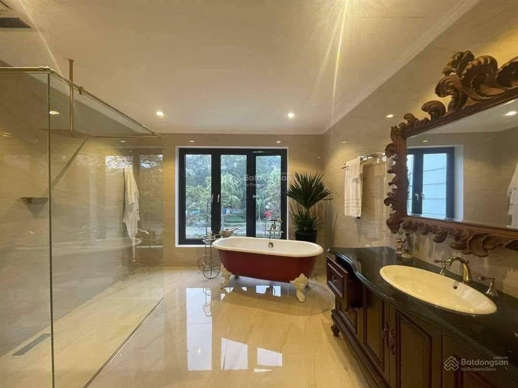 Bán nhà phân lô phố đỗ quang, cầu giấy 46m2 5 tầng, mt 4m, ô tô tránh, vỉa hè 2m, giá 20,5 tỷ