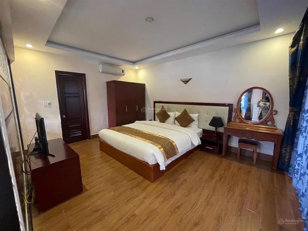 Bán tòa khách sạn cao cấp tại thành phố sapa 84 phòng doanh thu 500 triệu/tháng