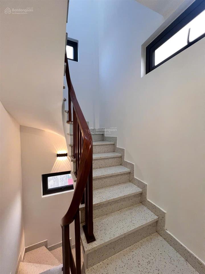 Nhà phố 7 tầng, thang máy tư đình, long biên 45m2 đường 6m