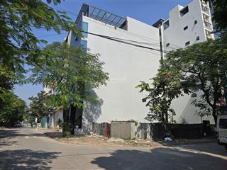 Chính chủ cần bán gấp 152m2 đất khu đấu giá 3ha  đường đức diễn mặt tiền 8m giá 33 tỷ.