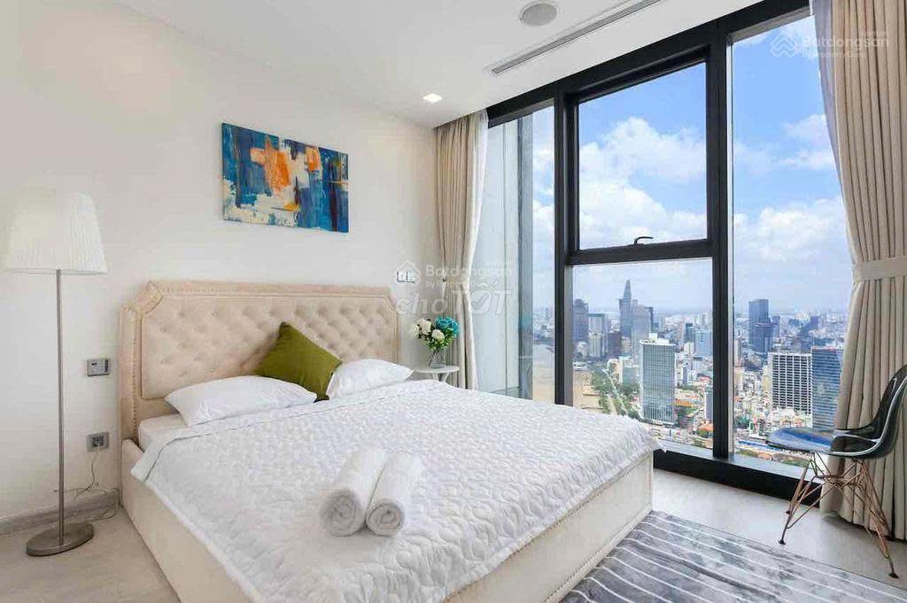 Chính chủ cần bán gấp căn hộ chung cư 154m2 lô góc tòa nhà the park home phố thành thái gía 18.6 tỷ