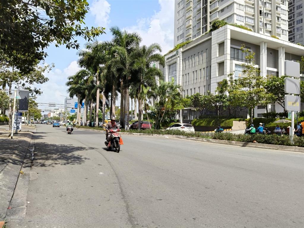 Chỉ 4,99 tỷ có nhà 72m2, 2 tầng ở phố nguyễn thị thập quận 7 cũ,  0979 532 ***