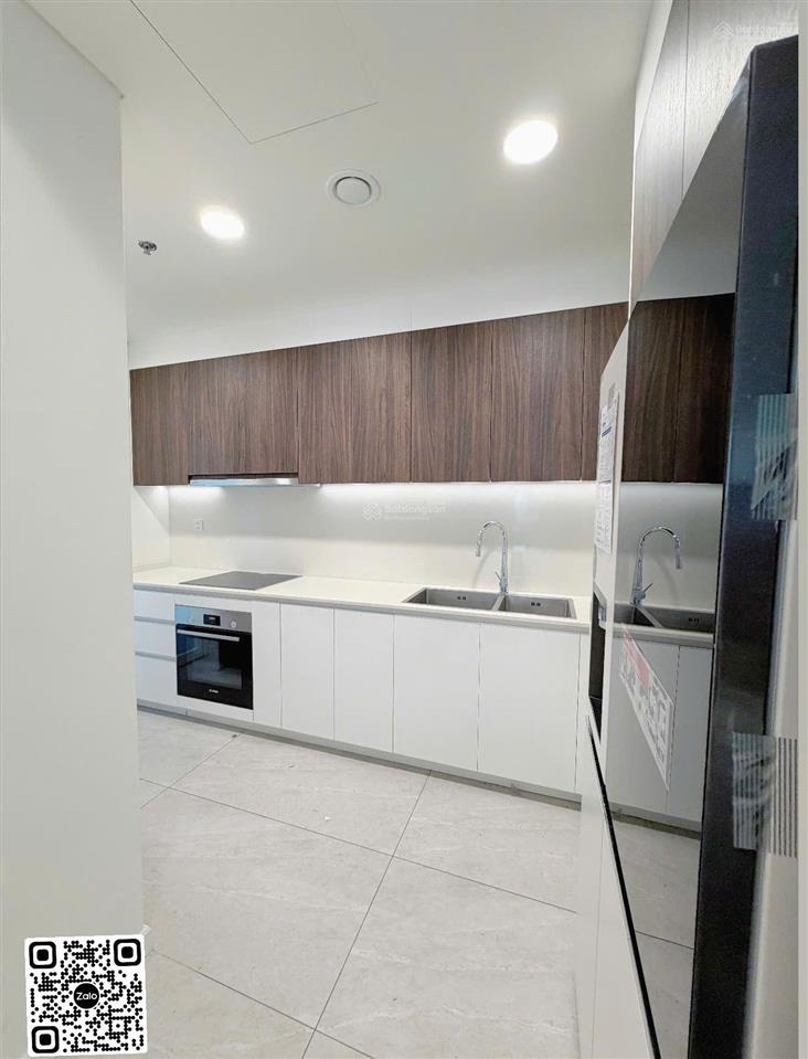 Bán 3pn nhà cơ bản dt 135m2 giá 32 tỷ