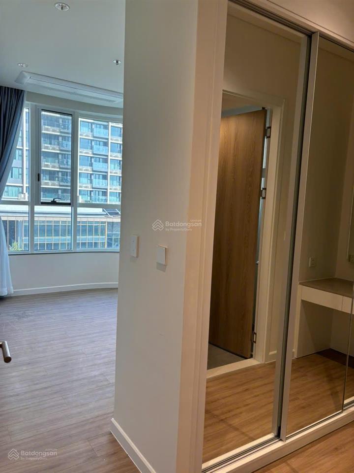 Bán 3pn nhà cơ bản dt 135m2 giá 32 tỷ