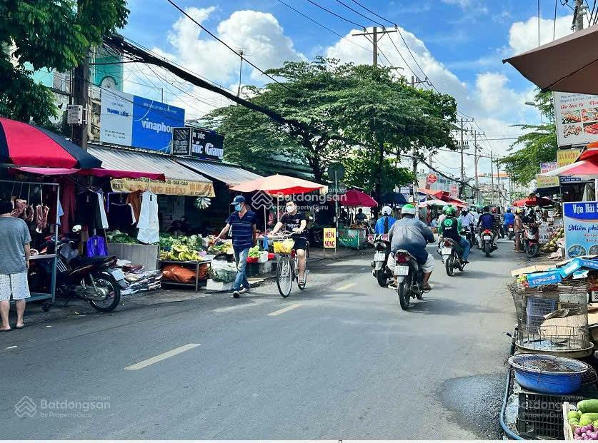 Bán nhà mặt tiền ngay đại học công thương, dt 10x46m, vị trí tuyệt vời để xây căn hộ dịch vụ!