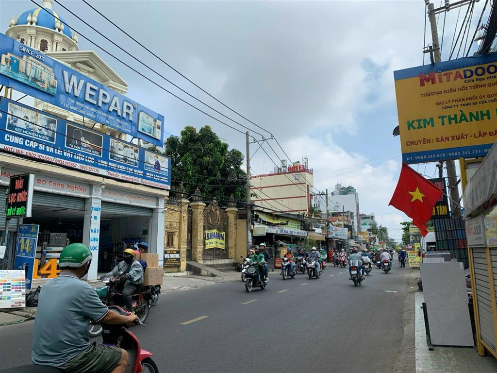 Giảm 7 tỷ bán mtkd tân kỳ tân quý ngay aeon tân phú, dt 10x36, giá 45 tỷ tl.