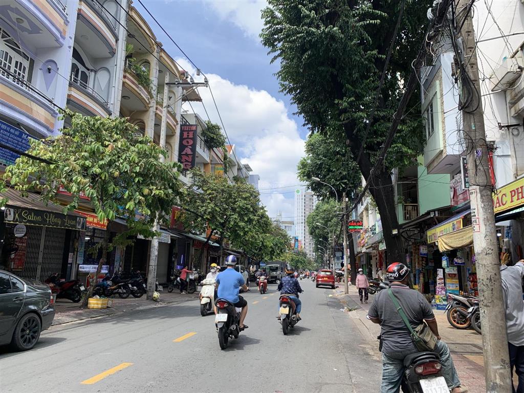Bán mt chợ cây keo, dt 5x13, nhà 2 lầu, vị trí đẹp, kinh doanh tốt