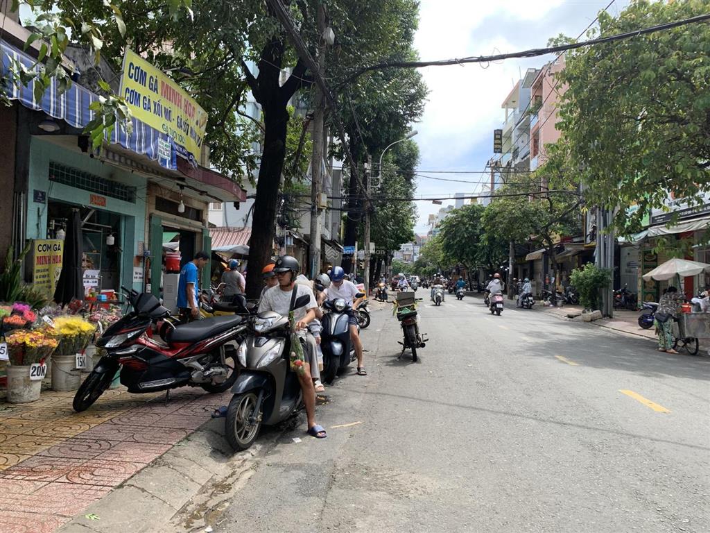 Bán mt chợ cây keo, dt 5x13, nhà 2 lầu, vị trí đẹp, kinh doanh tốt