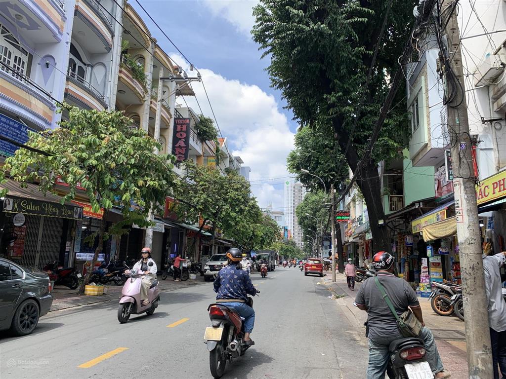 Bán mt chợ cây keo, dt 5x13, nhà 2 lầu, vị trí đẹp, kinh doanh tốt