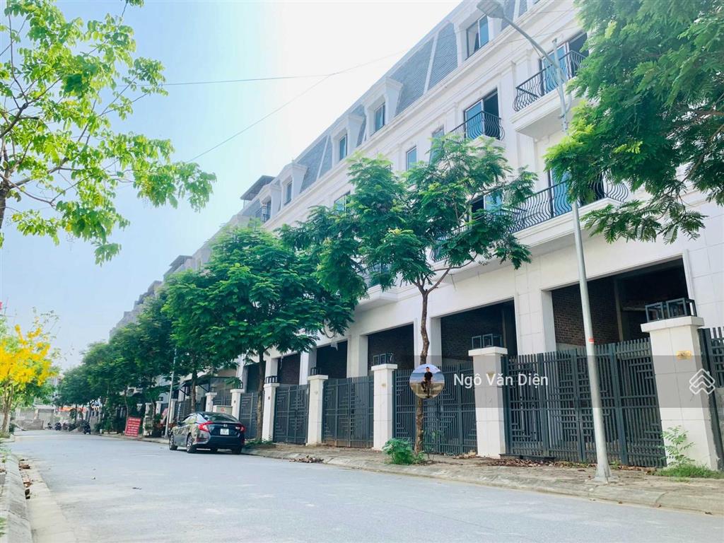 Bán gấp căn đông nam trục đường to nhất dự án 15m, vỉa hè 5m  dự án happy land đông anh