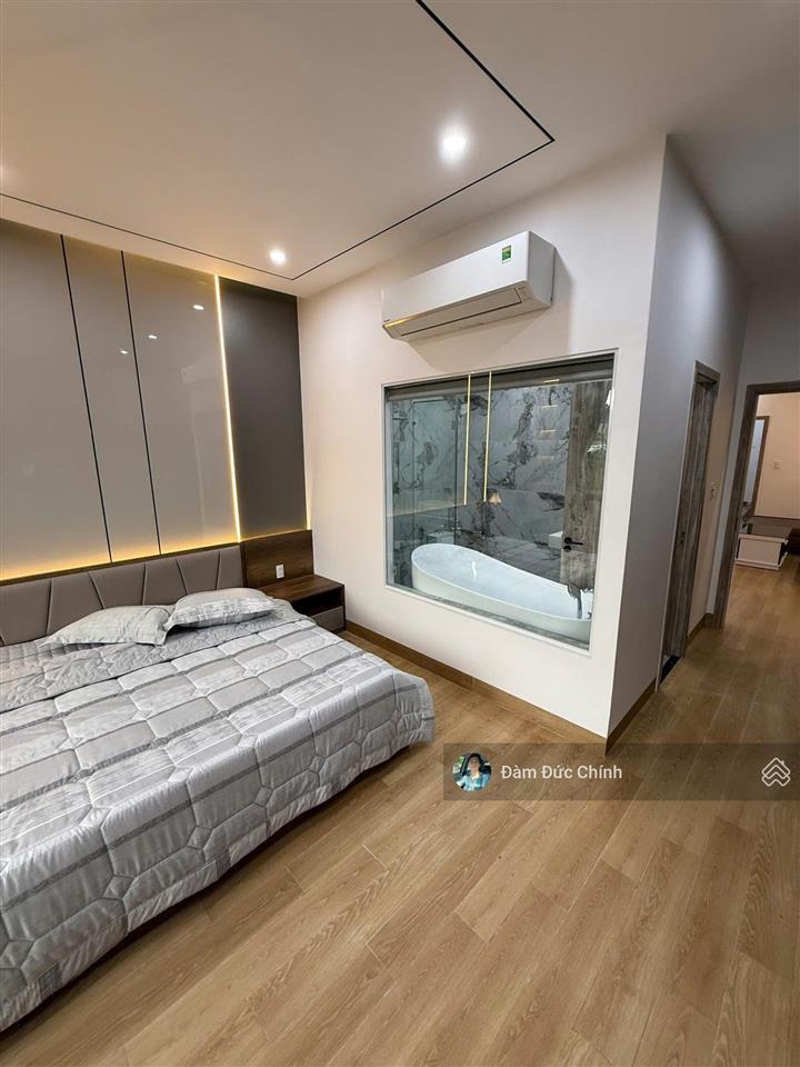 Nhà mặt phố tại đường hà bồng, giá 9,8 tỷ, 100m2, 4pn, 5wc, pháp lý đầy đủ  0905 599 ***