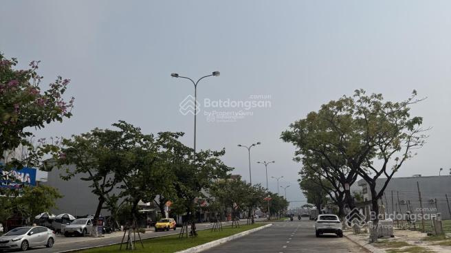 Chào bán lô 2 mặt tiền tại đường trần thánh tông, giá cực chất 16,5 tỷ,136m2 ngang 8m  0905 599 ***