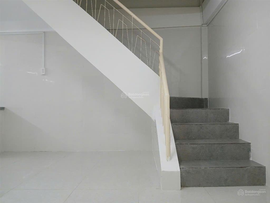 Cho thuê nhà riêng 125/165 đường nguyễn thị tần, phường 2, 12 triệu vnd, 76m²