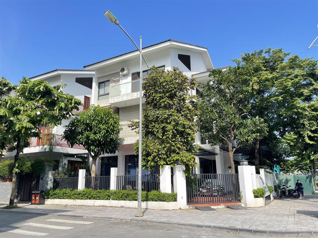 Cho thuê căn góc 230m² biệt thự an quý, dương nội ngay đường lê quang đạo, 20tr/tháng