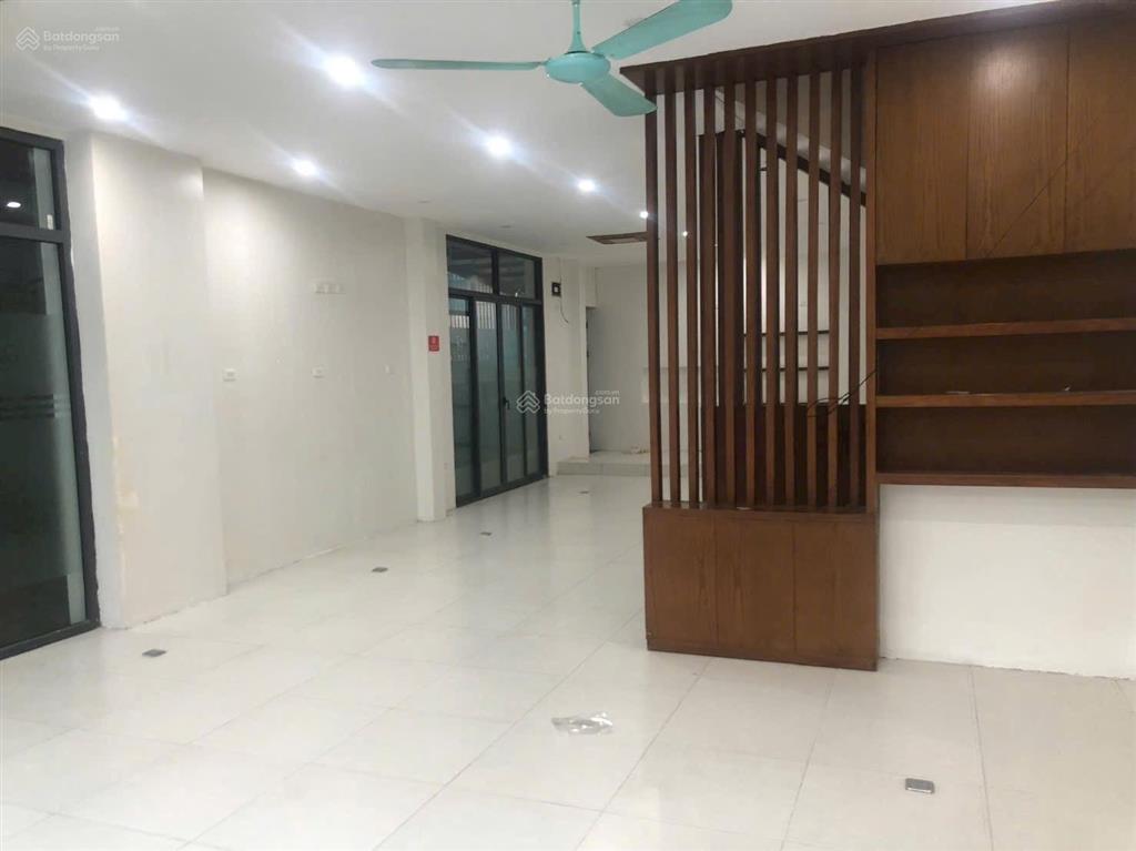 Chính chủ cần cho thuê tầng 1 bt an phú shop villa, dương nội giá 13 triệu/tháng
