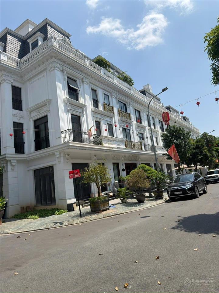 Chính chủ cho thuê căn góc biệt thự flc đại mỗ giá 20 triệu ngay đường lê quang đạo.