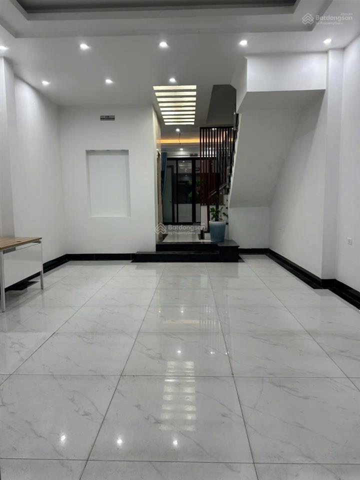 Cho thuê gấp căn bt/lk khu dương nội hoàn thiện có thang máy giá 25 triệu/tháng