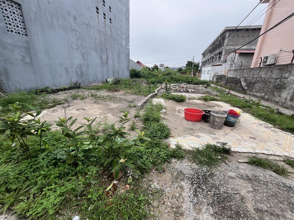 Bán 64,2m ngang 3,65m giá 1 tỷ 2 tại lý thánh tông, đồ sơn, hải phòng.  0888 312 ***