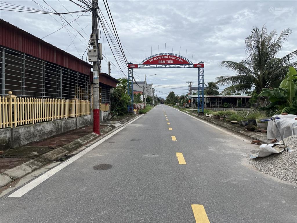 Em cần bán 120m tại dân tiến , đồ sơn, hải phòng. giá 1ty
bìa đỏ 47,4m đất 03 liền kề gần 80m
