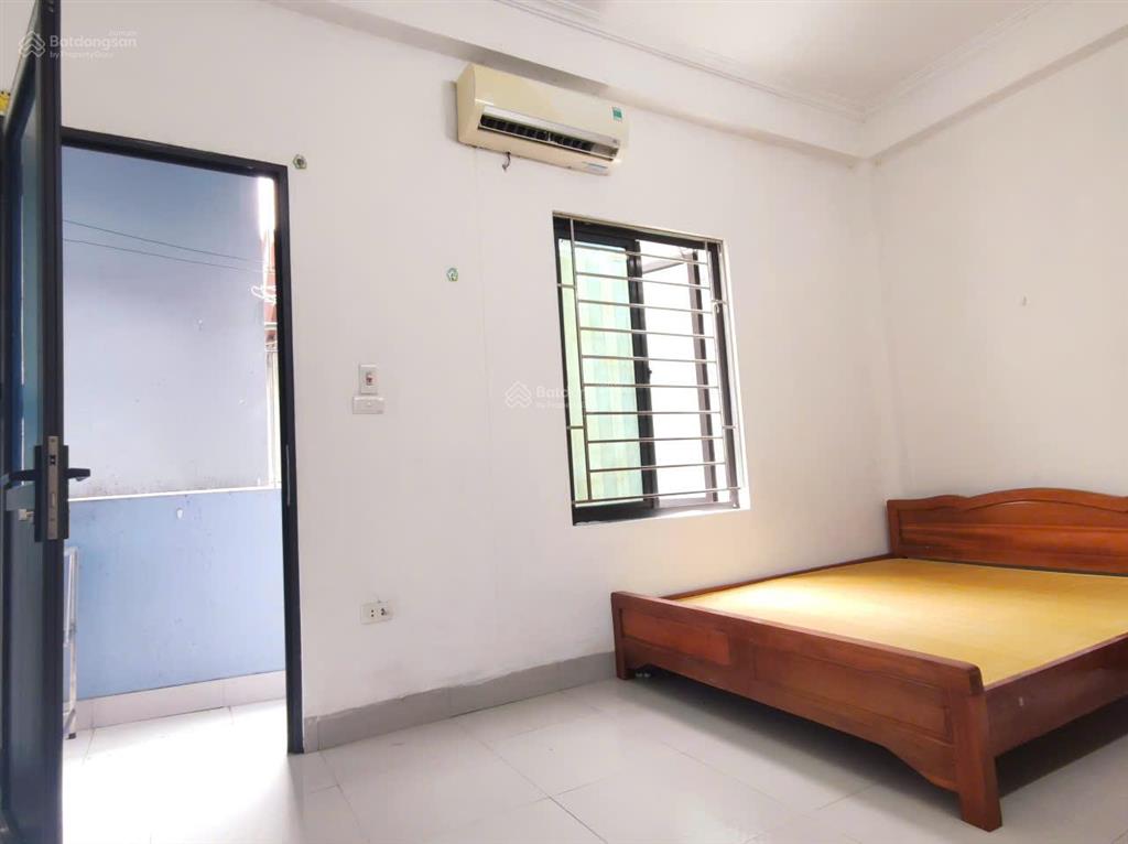 Ccmn khép kín mễ trì thượng, 28m2 khép kín, sạch mới mễ trì full đồ, ban công thoáng, cửa sổ