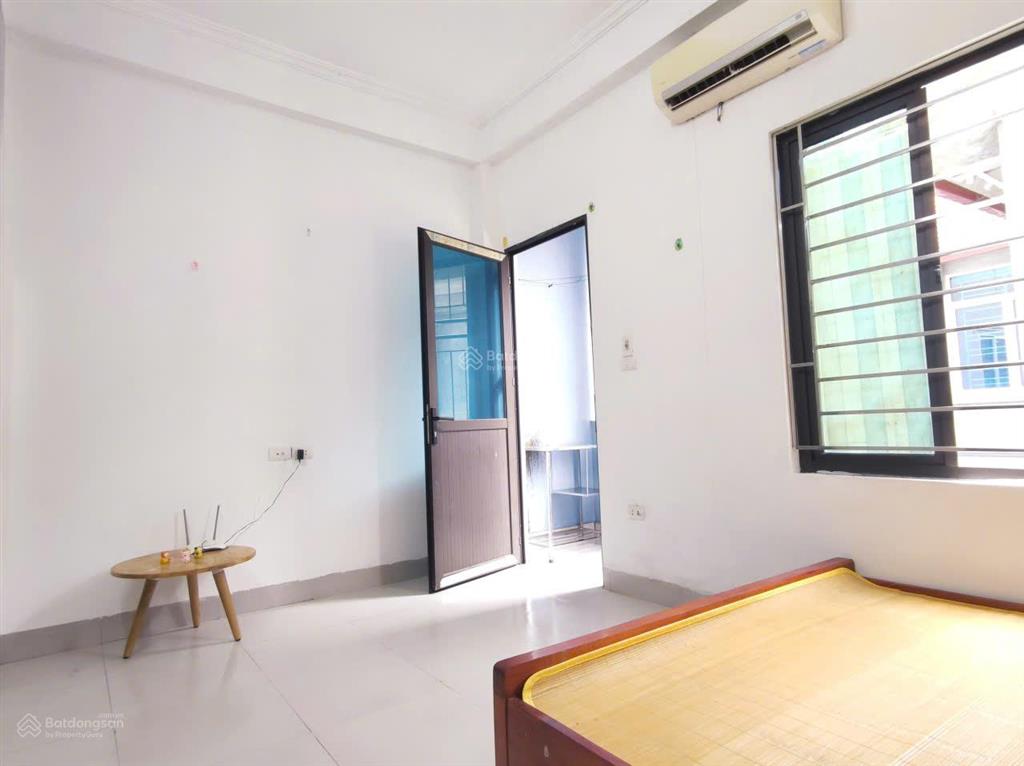 Ccmn khép kín mễ trì thượng, 28m2 khép kín, sạch mới mễ trì full đồ, ban công thoáng, cửa sổ