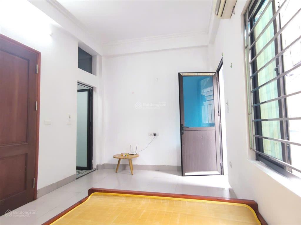 Ccmn khép kín mễ trì thượng, 28m2 khép kín, sạch mới mễ trì full đồ, ban công thoáng, cửa sổ