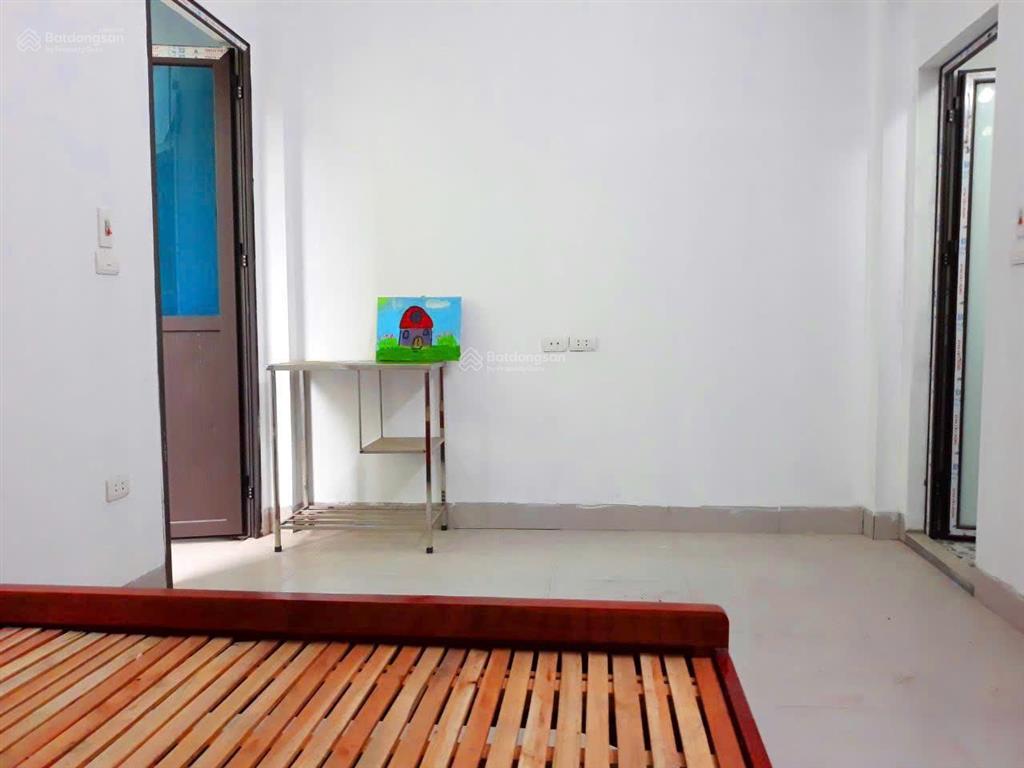 Ccmn khép kín mễ trì thượng, 28m2 khép kín, sạch mới mễ trì full đồ, ban công thoáng, cửa sổ