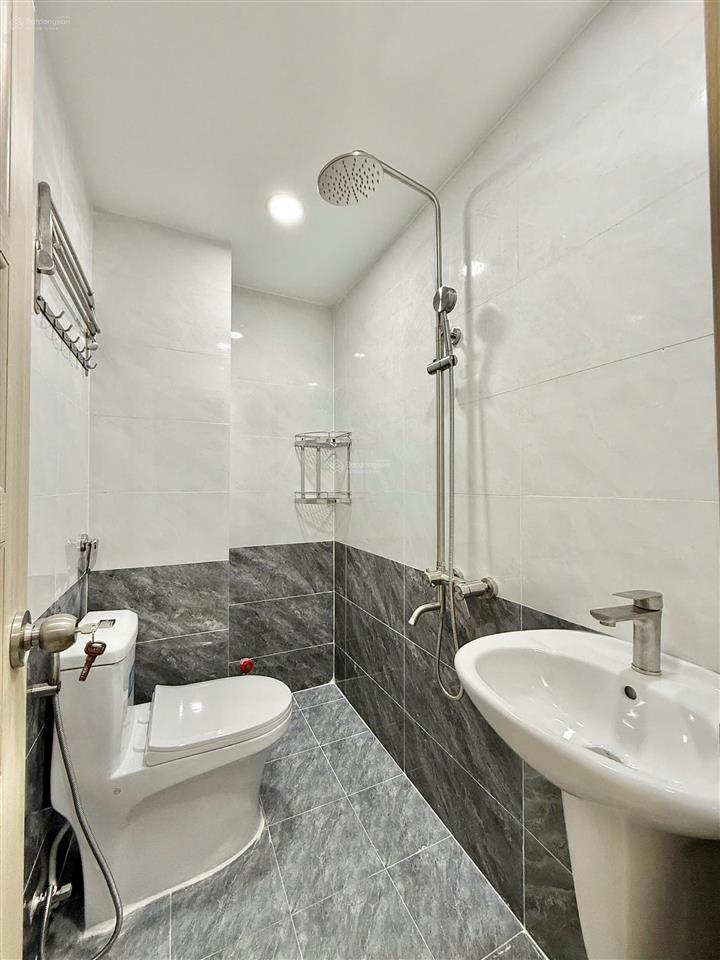 Cho thuê căn hộ 1pn, full nội thất, q8, gần cầu chà và, chợ lớn, có ban công to