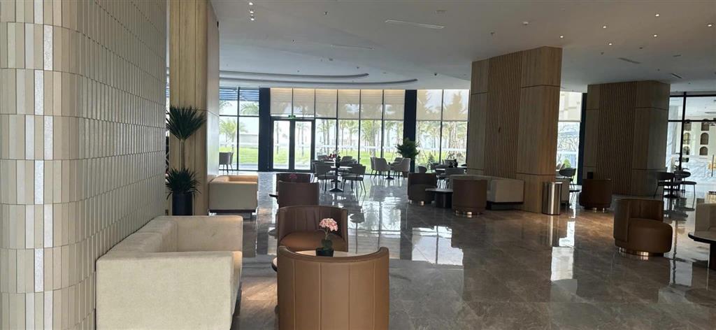 Bán căn hộ the arena cam ranh tòa sanda mặt biển chỉ 1.250 kí hợp đồng thuê 10 năm.  0946 753 ***