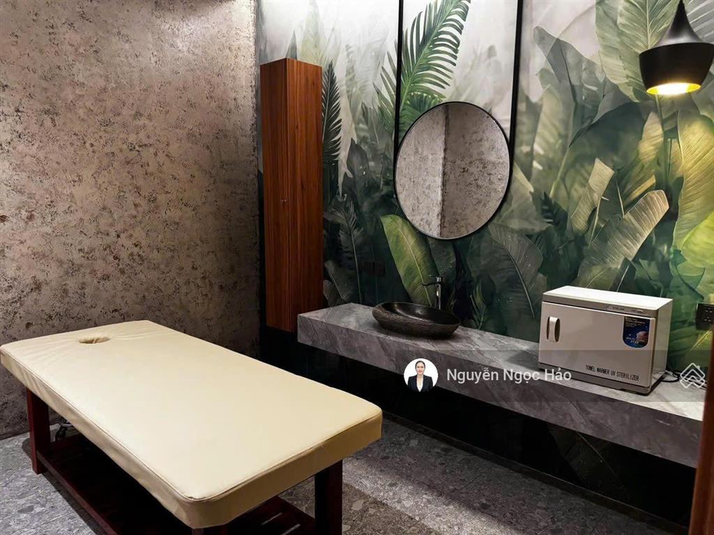 Bán căn hộ the arena cam ranh tòa sanda mặt biển chỉ 1.250 kí hợp đồng thuê 10 năm.  0946 753 ***
