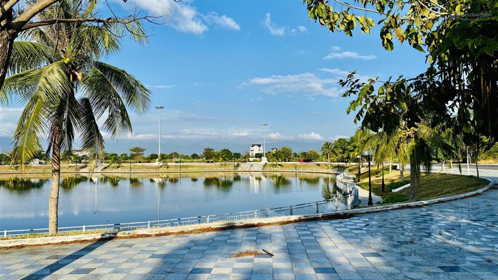Nền golden bay d1723 (duy nhất dãy biệt thự hdmb) hướng biển đông nam giá 29,5tr/m2. 0946 753 ***