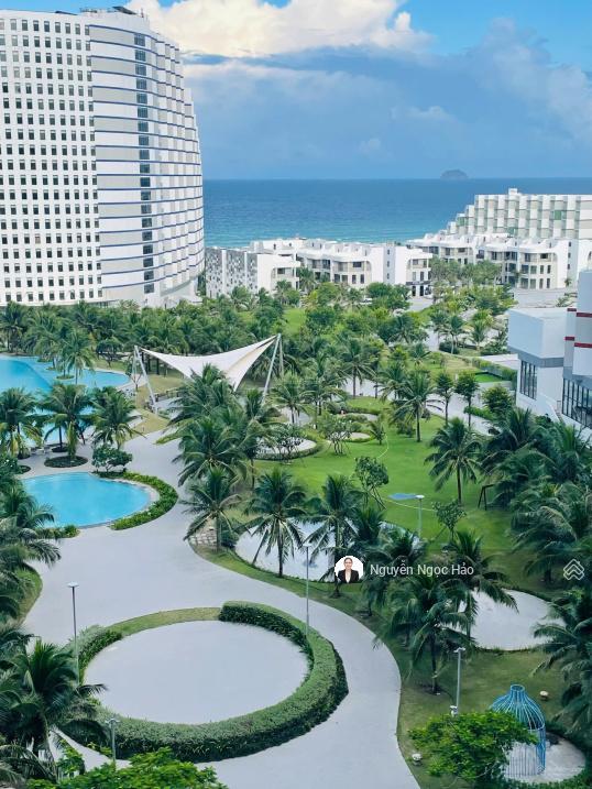 Bán căn hộ giá rẻ the arena cam ranh lia tầng 14 view biển và hồ bơi giá chỉ 1.120.  0946 753 ***