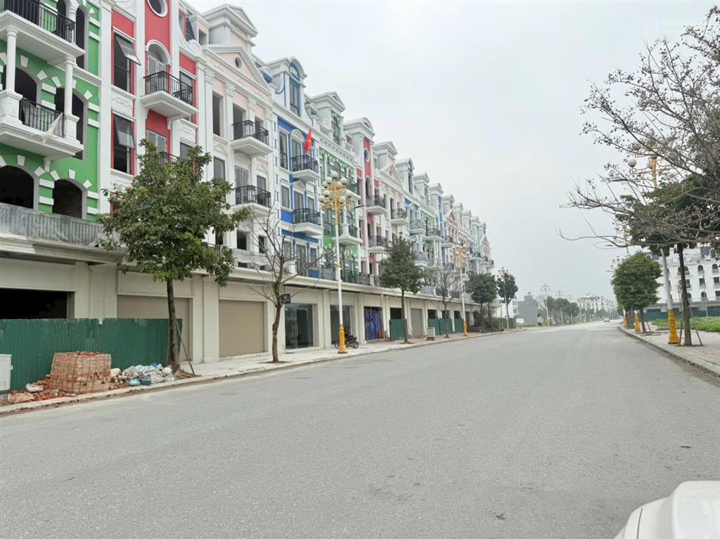 Chính chủ bán nhà phố kđt sinh thái bắc đầm vạc 5 tầng hiện đại sẵn sổ sang tên 9,8 tỷ 0988 296 ***