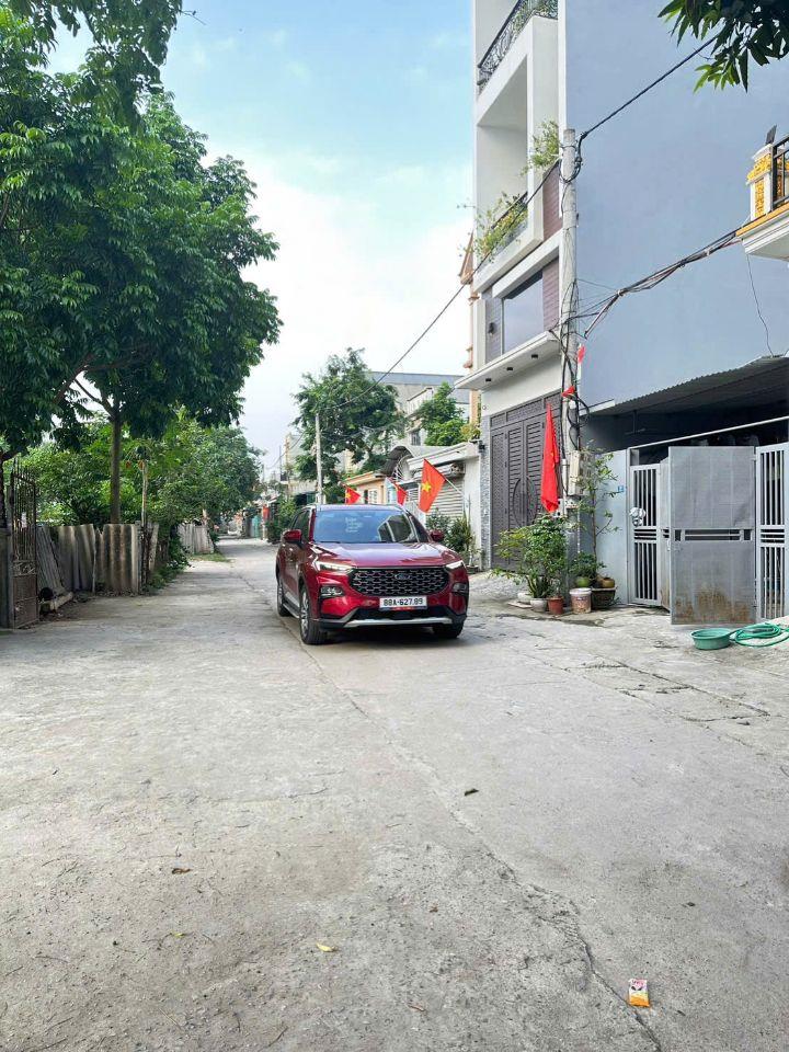 Bán nhà cấp 4 khu phân lô quân đội tập thể trường 500 Minh Quyết Khai Quang DT105m 1,65 tỷ 0988296228