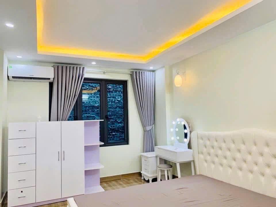 BÁN GẤP NHÀ 3 TẦNG HIỆN ĐẠI- TRUNG TÂM TP. VĨNH YÊN SÁT BV ĐA KHOA TỈNH 68,4m giá 3,45 TỶ 0988296228