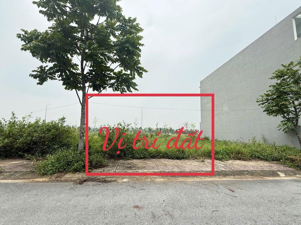 CHÍNH CHỦ BÁN GẤP LÔ ĐẤT ĐẸP NAM VĨNH YÊN VỊ TRÍ VÀNG BĂNG 2 ĐƯỜNG 33M DT100m2 MT5m 3,9 TỶ 0988296228