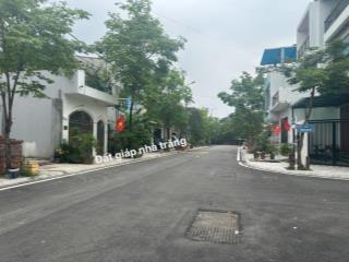 Bán gấp lô đất đẹp phố Bình Lệ Nguyên, Hội Hợp DT95m MT5m full thổ cư sẵn sổ giá 2,83 tỷ 0988296228