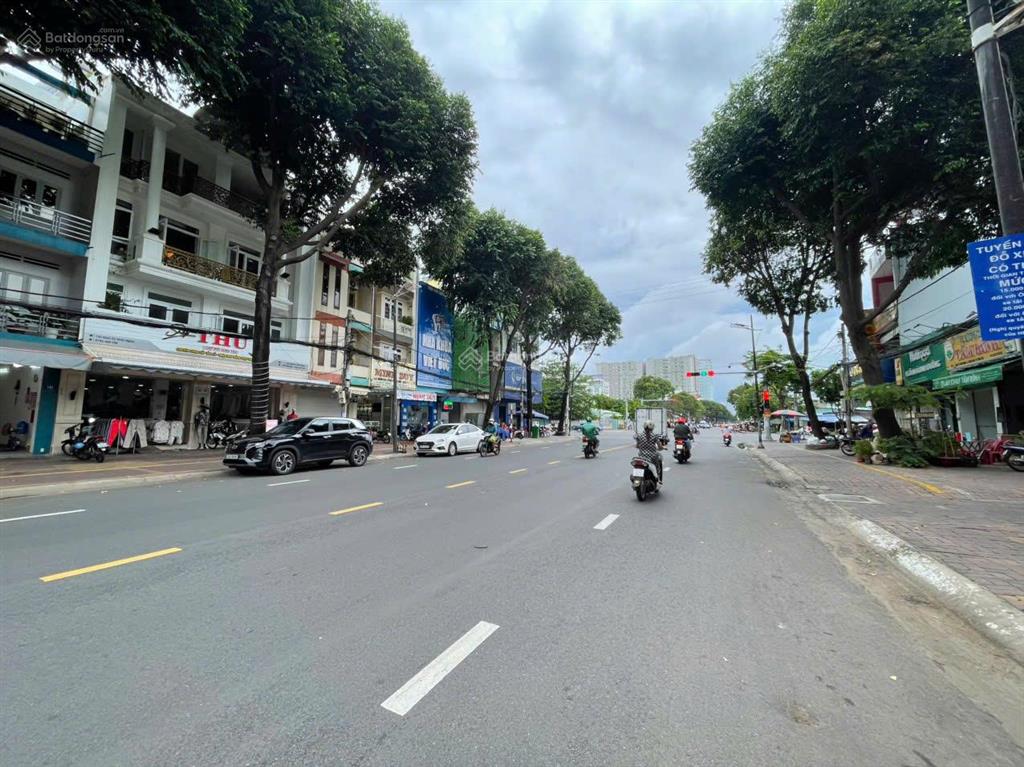 Bán mặt tiền nam kỳ khởi nghĩa (dt 193m2) + vị trí kd đắc địa + đang cho thuê dòng tiền + giá tốt