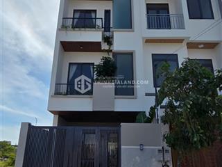 Bán nhà khu tái định cư đô thị chí linh, tpvt ( dt 79m2) + nhà 1tr2l + nhà mới 100%