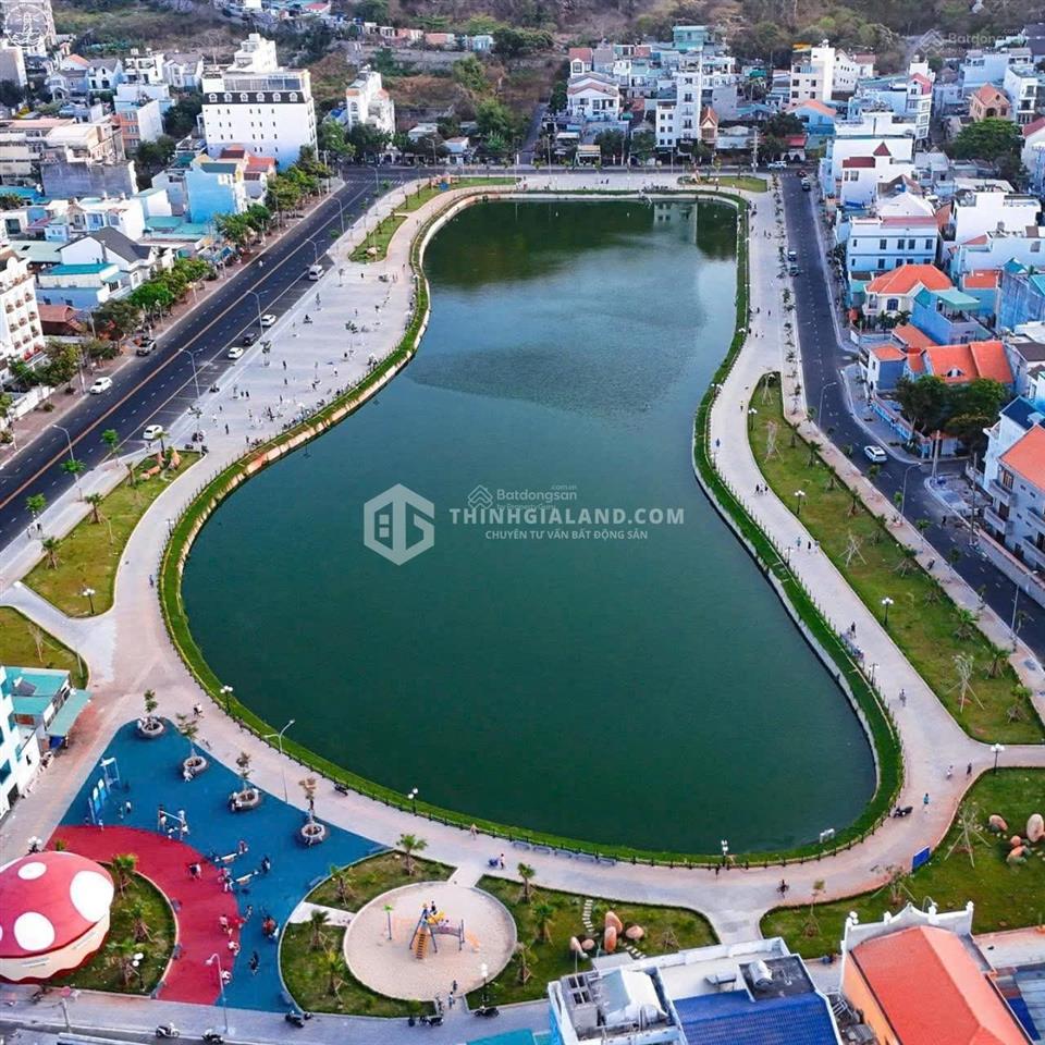 Cần bán biệt thự 327m2, gần biển bãi sau, khu lạc long quân, phường 2, vũng tàu, giá 28 tỷ