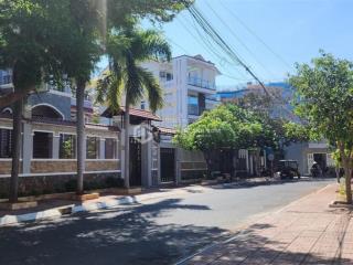 Bán lô đất đẹp khu á châu, p2 ( dt 253m2) + full thổ cư + giá cực tốt 18,5 tỷ tl