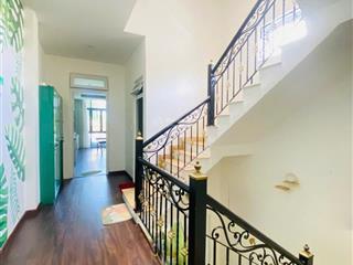 Bán nhà đẹp khu vực song ngữ, p9 (dt 90m2) + nhà 1tr2l + giá cực tốt chỉ 11 tỷ 8