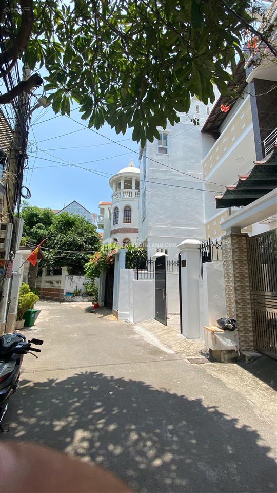 Bán nhà lạc long quân, phường 2 + cách công viên hồ võ thị sáu 150m, gần biển + 1tr2l + giá tốt