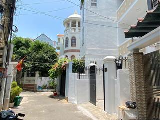 Bán nhà lạc long quân, phường 2 + cách công viên hồ võ thị sáu 150m, gần biển + 1tr2l + giá tốt