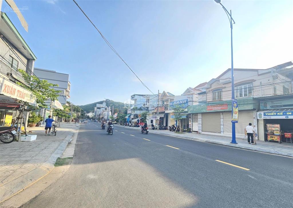 Bán mặt tiền nguyễn bỉnh khiêm, p3 + ngang 8m + vị trí kd đắc địa + giá cực tốt chỉ 15,5 tỷ tl