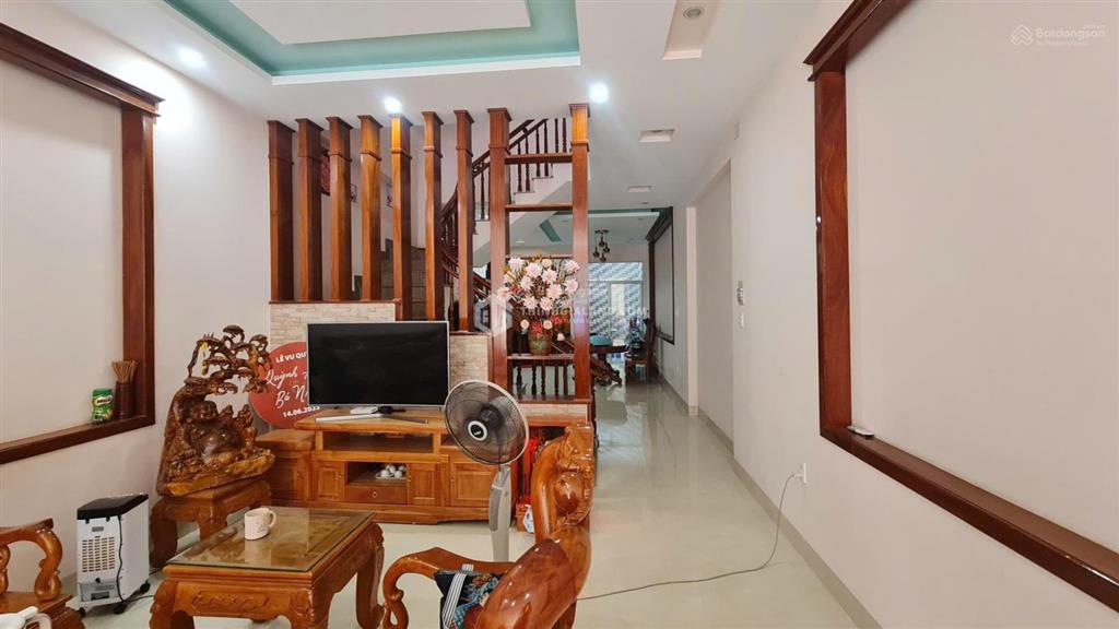 Bán nhà khu đô thị chí linh 1, p. 10 + (dt 95m2) + nhà 1 trệt 2l + giá cực tốt