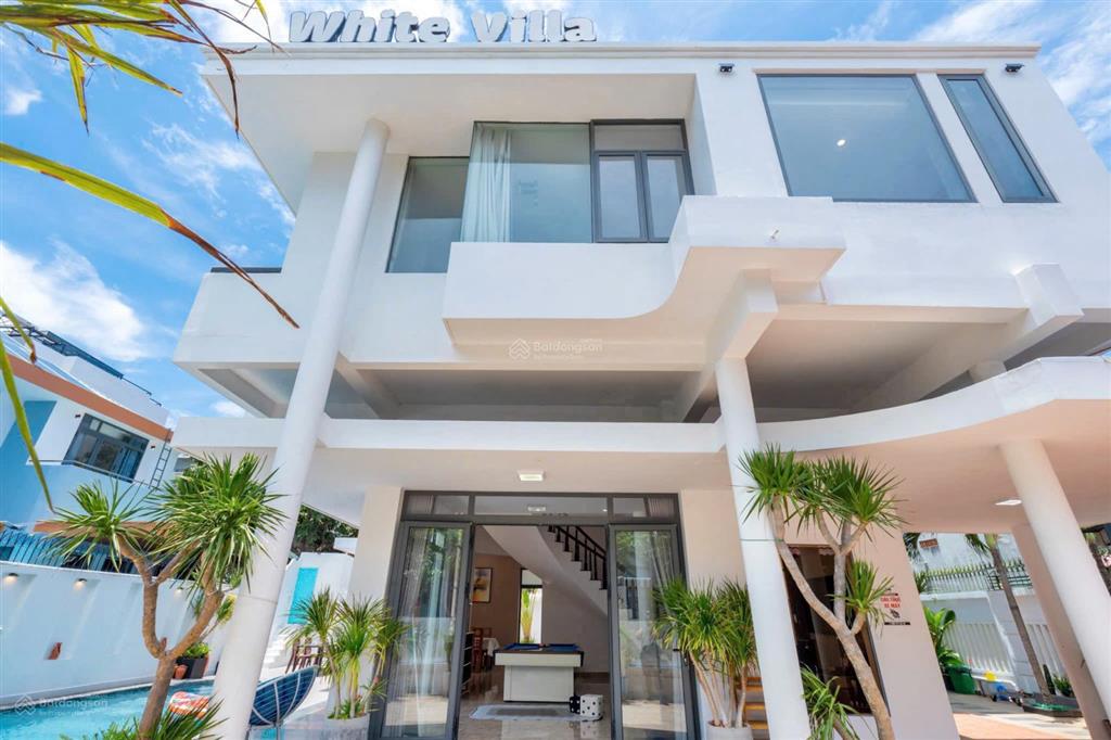 Bán biệt thự sang trọng khu á châu, p. vũng tàu + (dt 450m2) + có dòng tiền ổn định + giá cực tốt